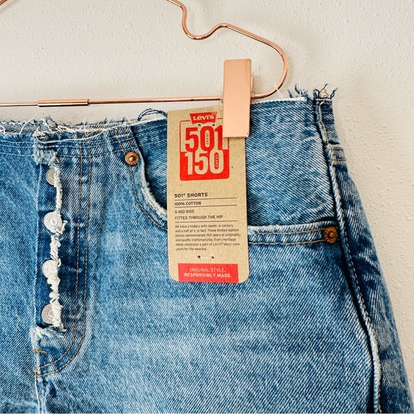 New Levi’s 501 light wash jean denim mid rise cutoffs raw hem short - Picture 7 of 8